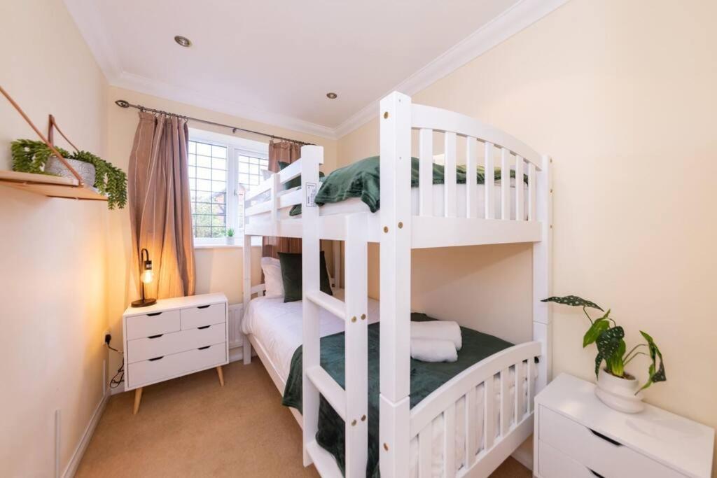 Ratby House - Spacious 3 Bed With Garden & Parking Earley Bagian luar foto